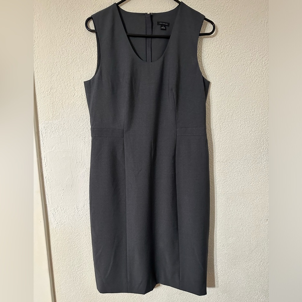 Ann Taylor Sheath Dress Gray Wool Blend Midi Sleeveless Lined Size 8 NWOT